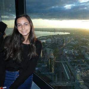 Meet your Posher, Bela